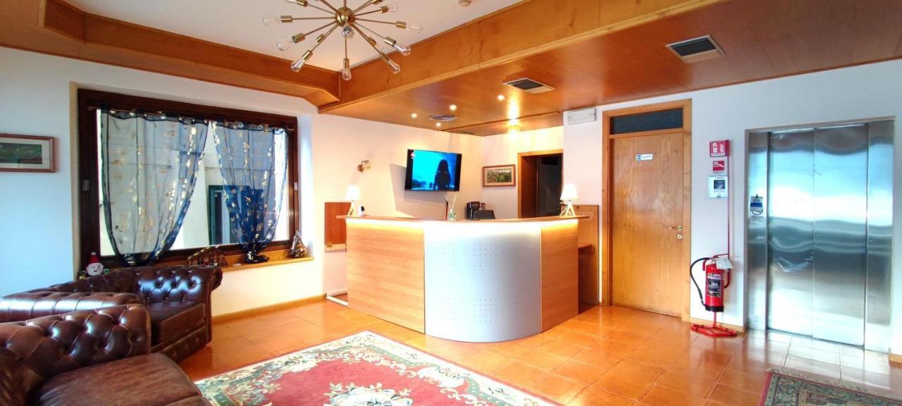 Hotel Tea Dolomiti - Lago Di Alleghe - Monte Civetta Eksteriør billede